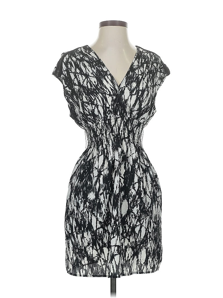 Click to view more detailed imagery on our partner's website Pre-owned Guess Cocktail Dress In Gray