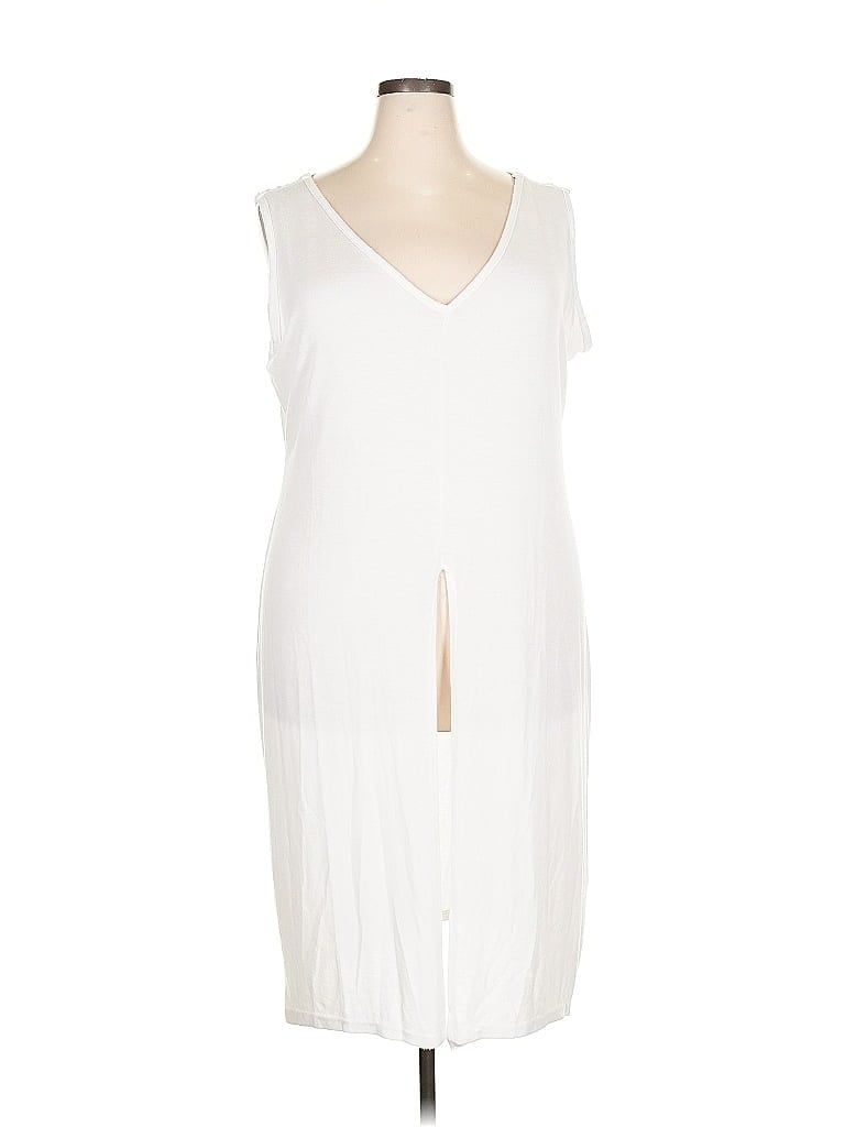 Pre-owned Ashley Stewart Sleeveless T-shirt In White