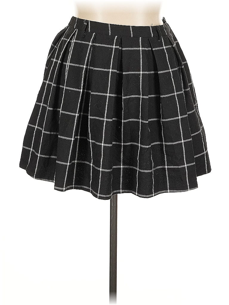 Click to view more detailed imagery on our partner's website Pre-owned Hot Topic Formal Skirt In Black