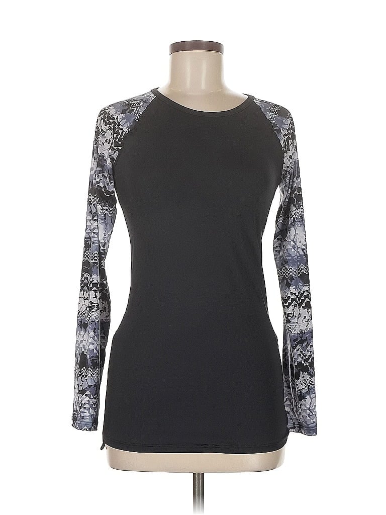 TYR Pre-owned Long Sleeve T-shirt In Black