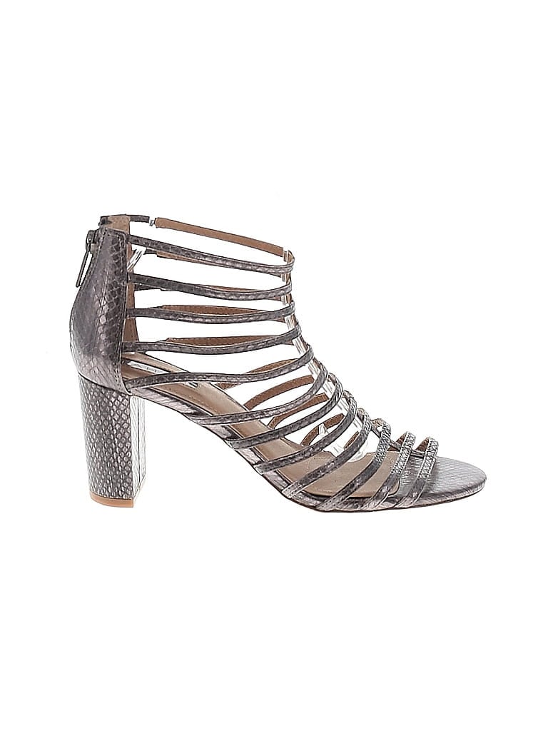 Pre-owned Tahari Heels In Gray