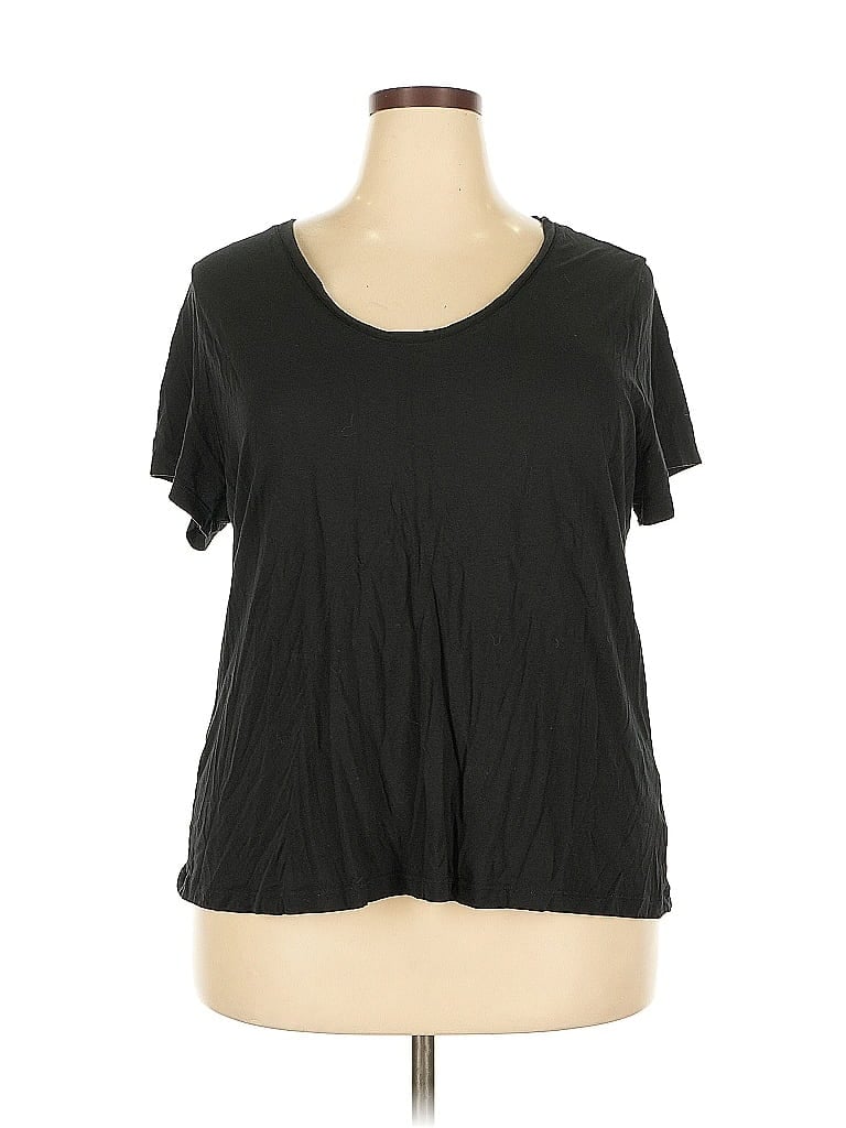 A NEW DAY Pre-owned Short Sleeve T-shirt In Black