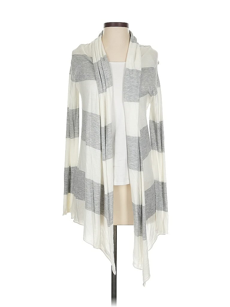 Click to view more detailed imagery on our partner's website Pre-owned Splendid Cardigan Sweater In Gray