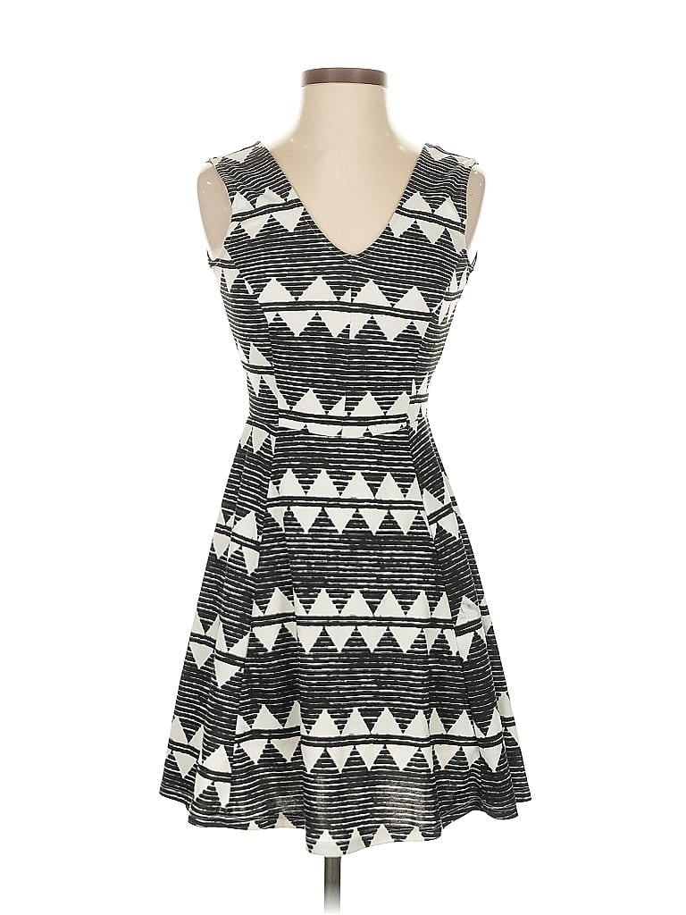 Click to view more detailed imagery on our partner's website Pre-owned H&m Casual Dress In Black