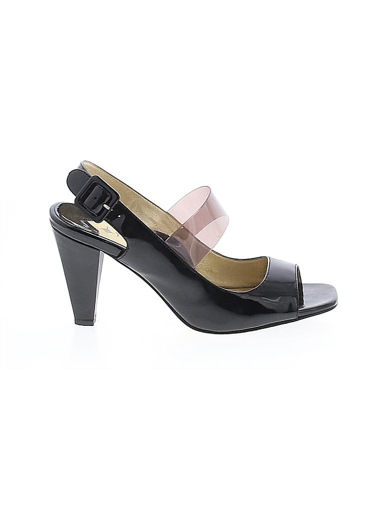 Click to view more detailed imagery on our partner's website Pre-owned Taryn By Taryn Rose Heels In Black