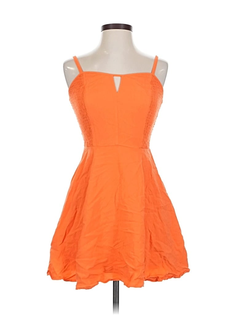 Pre-owned Guess Cocktail Dress In Orange