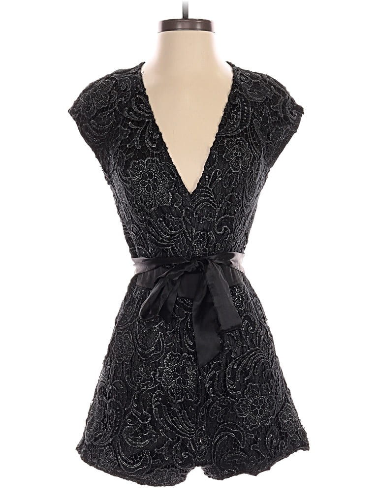 Pre-owned Bebe Romper In Black