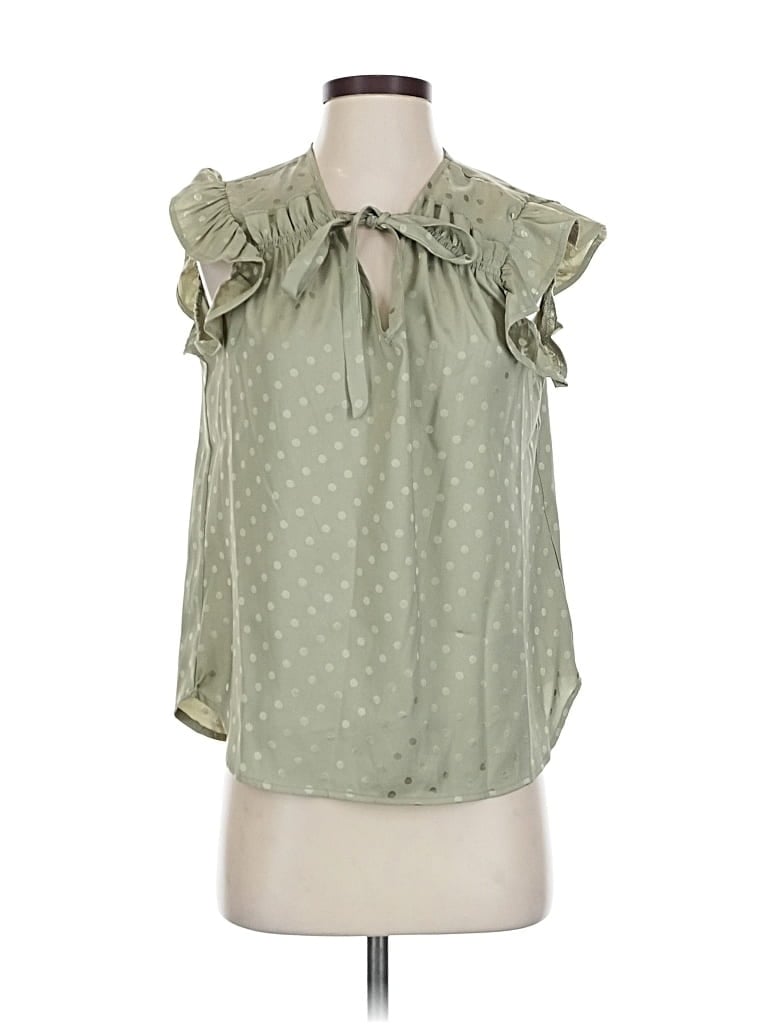 Pre-owned Status By Chenault Sleeveless Blouse In Green
