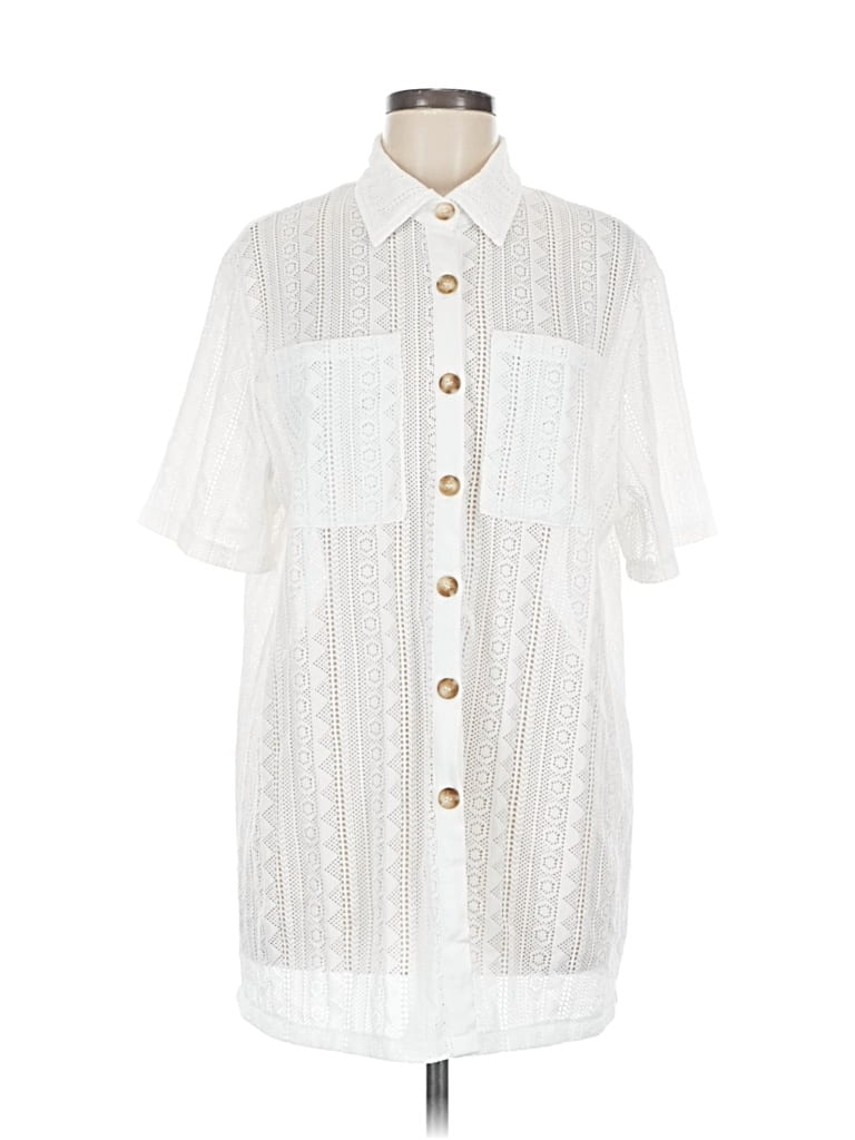 Click to view more detailed imagery on our partner's website Pre-owned Cupshe Short Sleeve Blouse In White