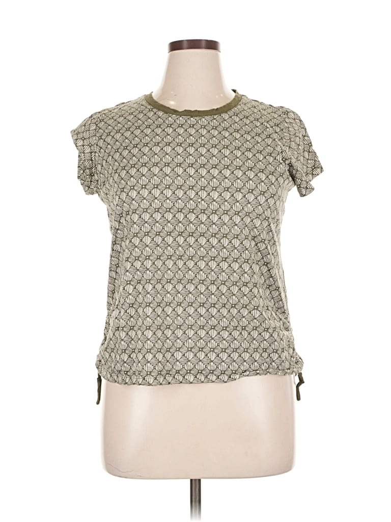 Click to view more detailed imagery on our partner's website Pre-owned Liz Claiborne Short Sleeve T-shirt In Green