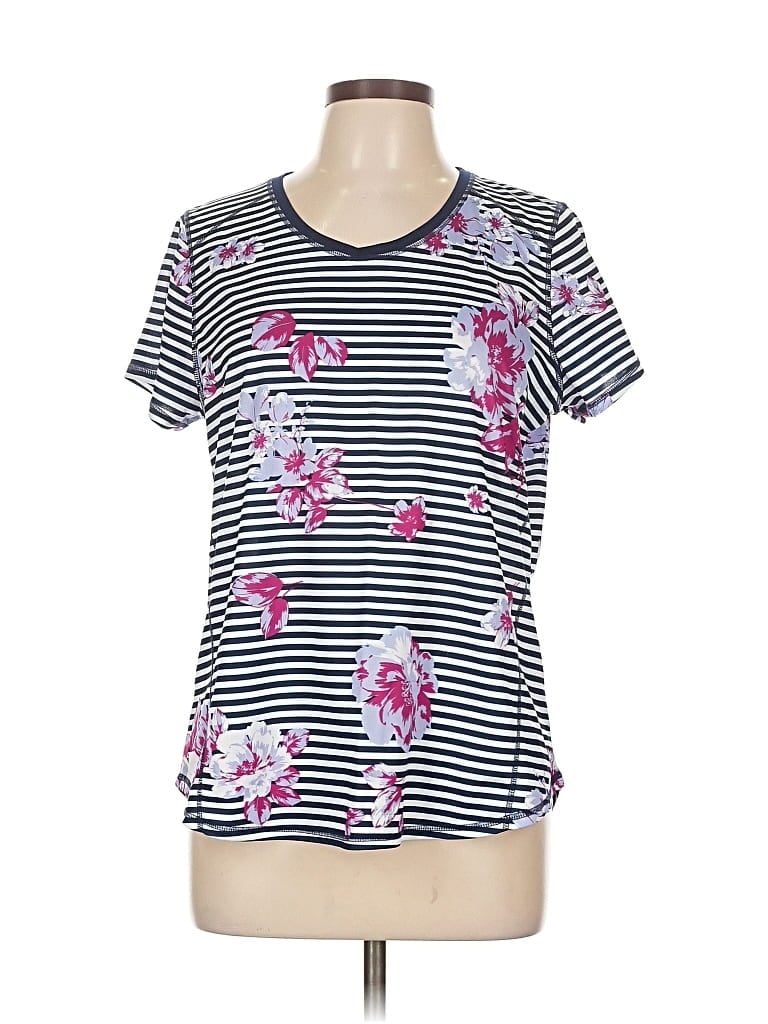 Click to view more detailed imagery on our partner's website Pre-owned St. John's Bay Short Sleeve T-shirt In Pink