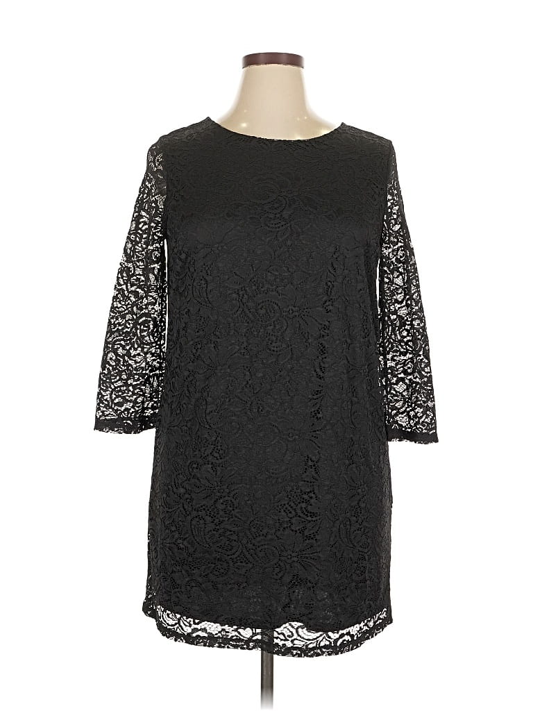 Click to view more detailed imagery on our partner's website Pre-owned Forever 21 Casual Dress In Black