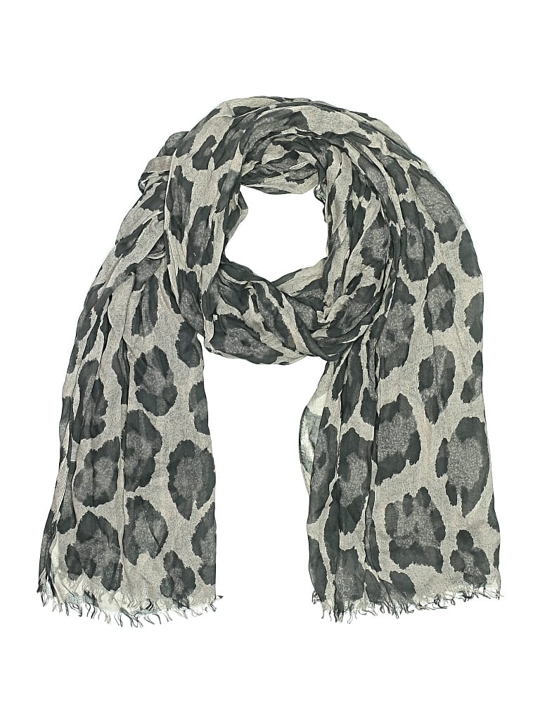 Click to view more detailed imagery on our partner's website Pre-owned Unbranded Scarf In Gray