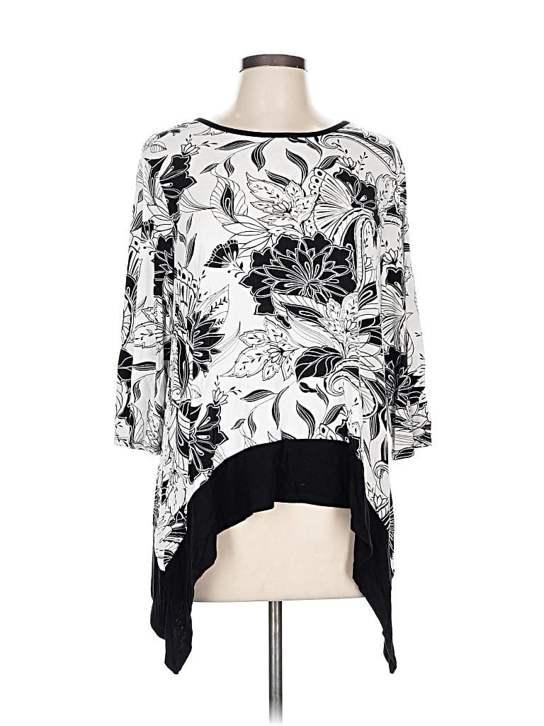 Click to view more detailed imagery on our partner's website Pre-owned Chico's 3/4 Sleeve Blouse In Black