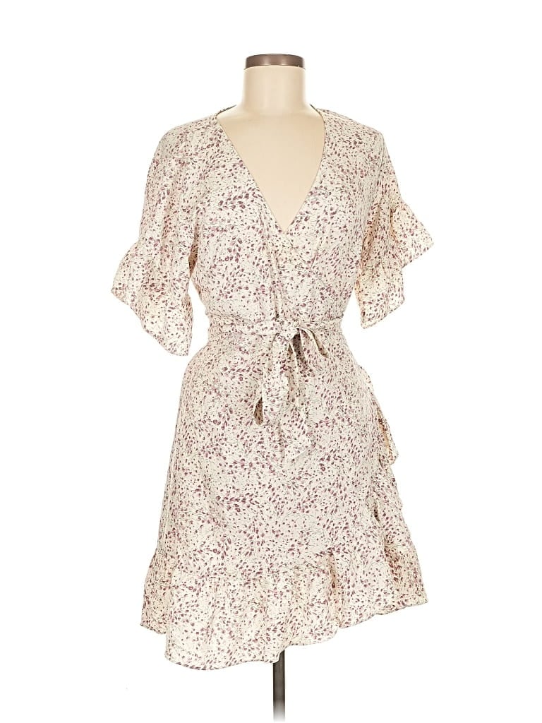 Pre-owned Lovestitch Casual Dress In White