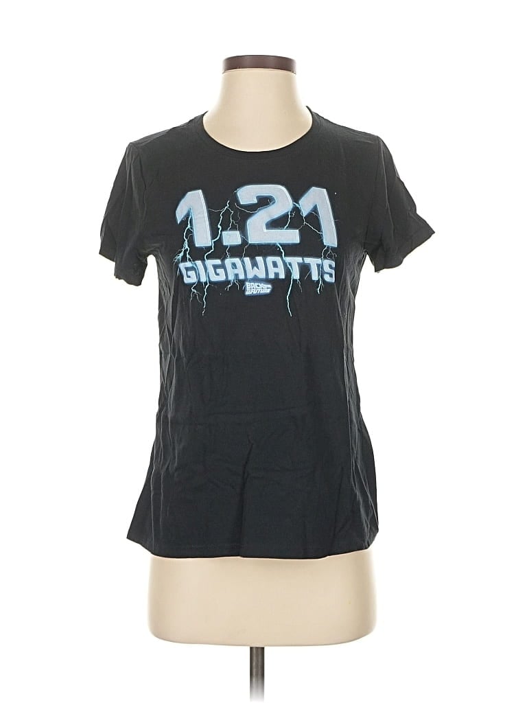 Click to view more detailed imagery on our partner's website Pre-owned Universal Studios Short Sleeve T-shirt In Black