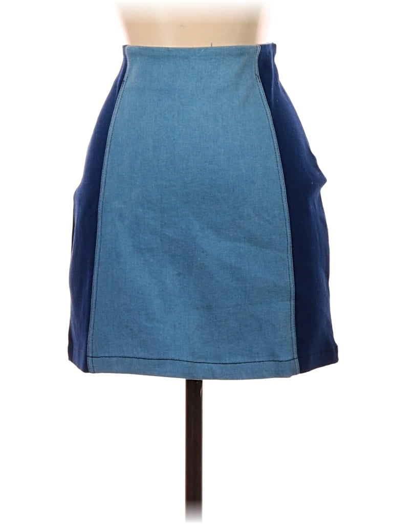 Click to view more detailed imagery on our partner's website Pre-owned Le Lis Denim Skirt In Blue