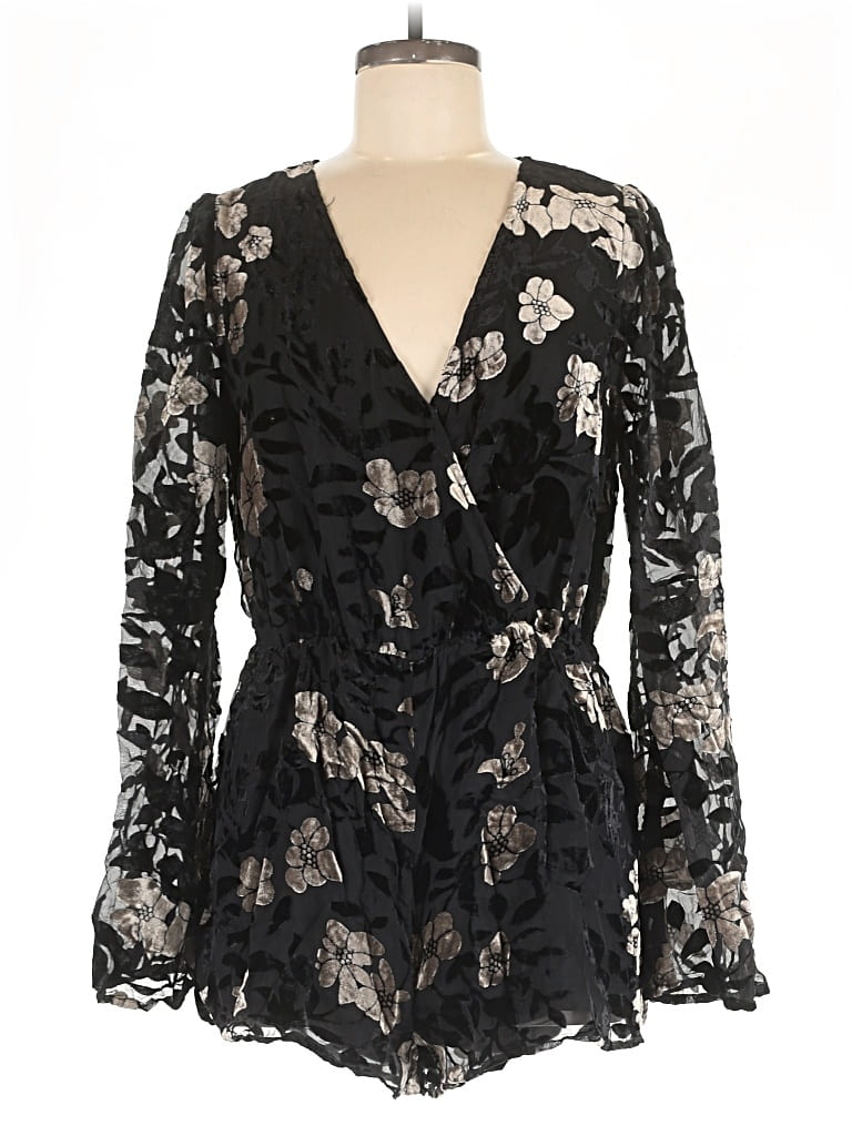 Pre-owned Lulus Romper In Black