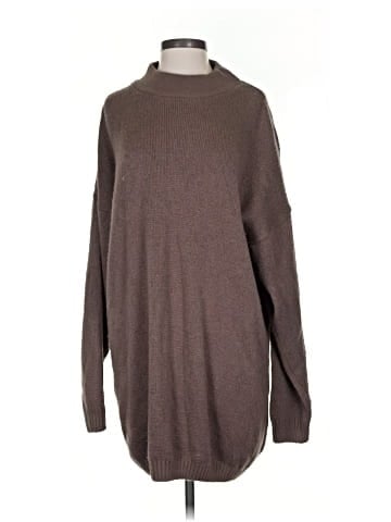 PrettyLittleThing Turtleneck Sweater (view 1)