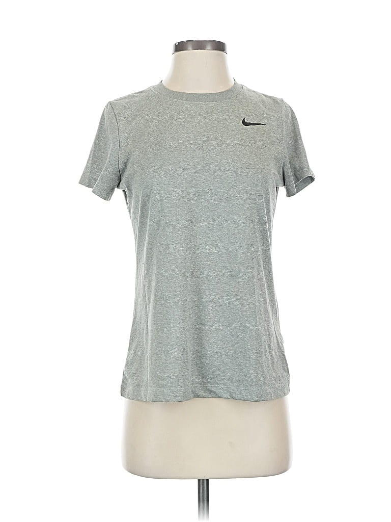 Pre-owned Nike Active T-shirt In Green