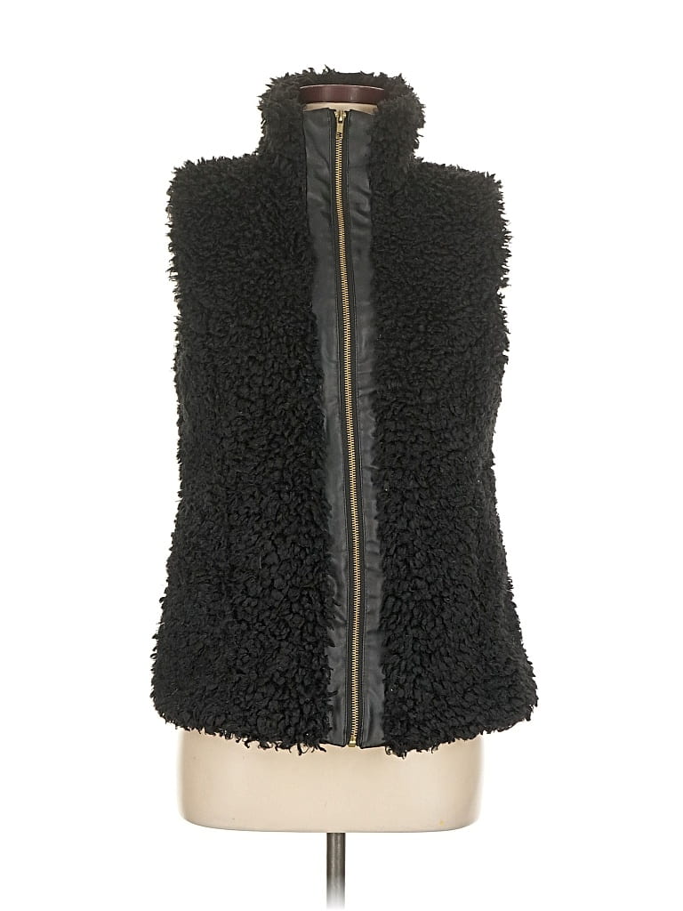 Pre-owned Top It Off Faux Fur Vest Black Jackets & Outerwear