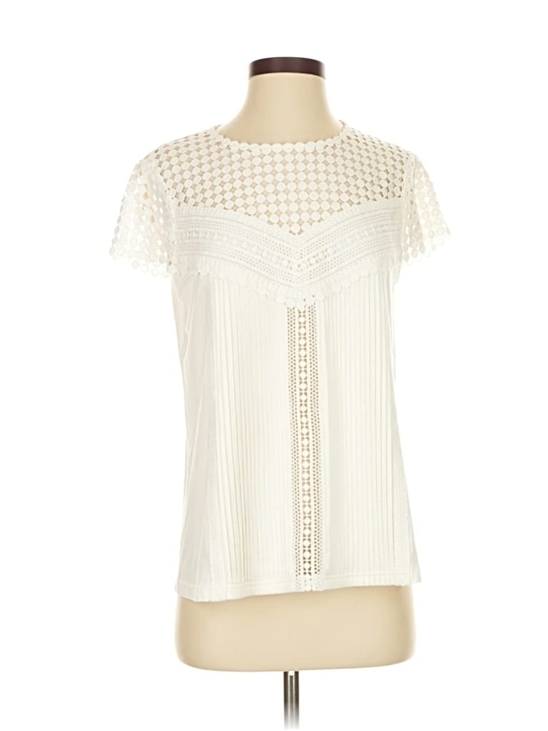 Click to view more detailed imagery on our partner's website Pre-owned Diane Von Furstenberg Short Sleeve Blouse In White