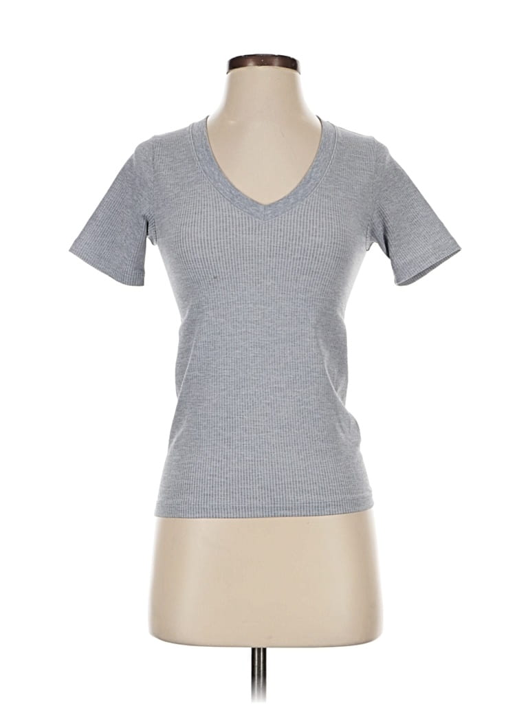 Pre-owned Athleta Short Sleeve T-shirt In Gray