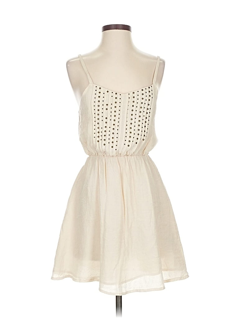 Pre-owned Lucca Couture Casual Dress In White
