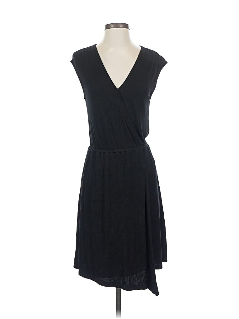 Click to view more detailed imagery on our partner's website Pre-owned Splendid Casual Dress In Black