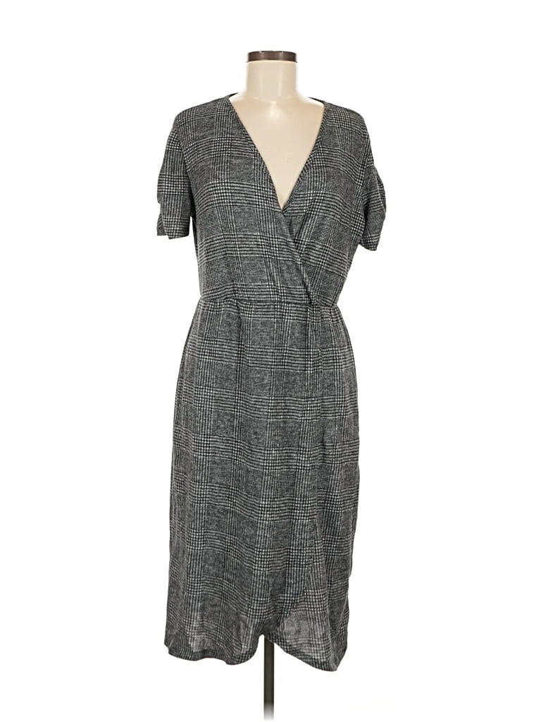 Pre-owned Maurices Casual Dress In Gray