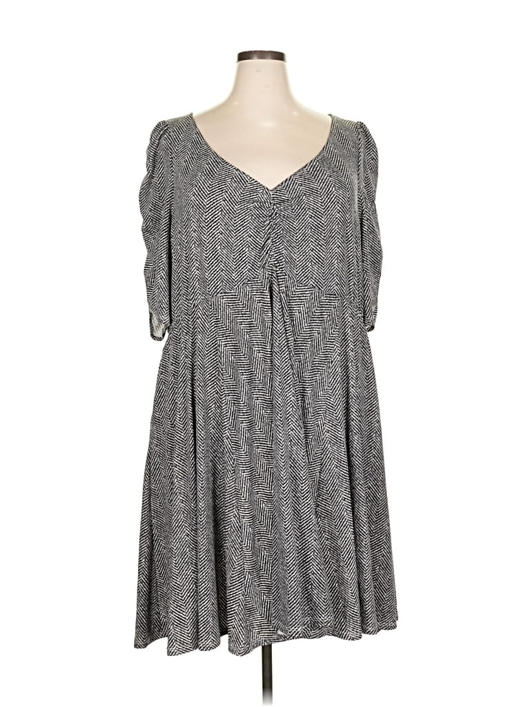 Pre-owned Torrid Casual Dress In Gray