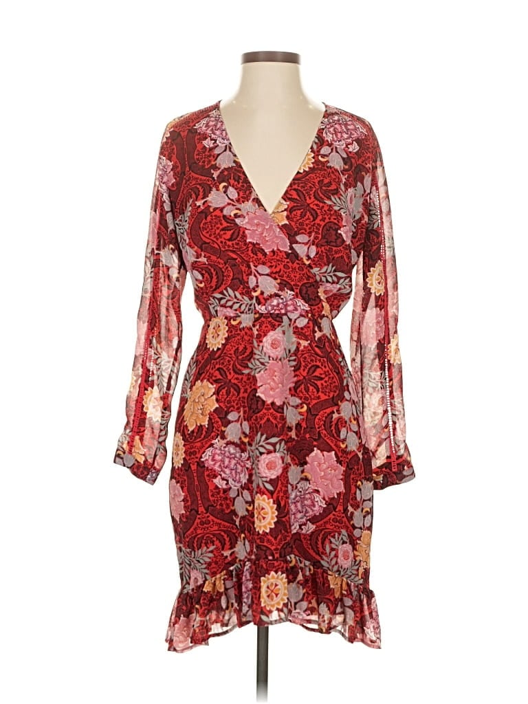 Pre-owned Guess Cocktail Dress In Burgundy