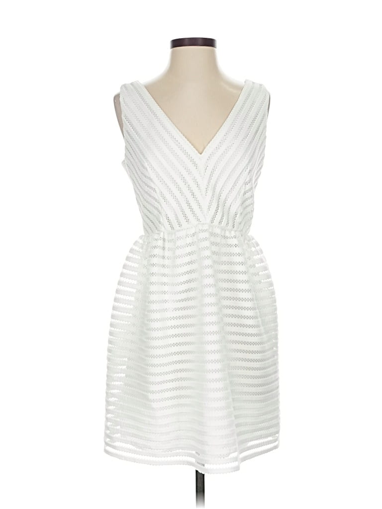 Click to view more detailed imagery on our partner's website Pre-owned Bar Iii Cocktail Dress In White