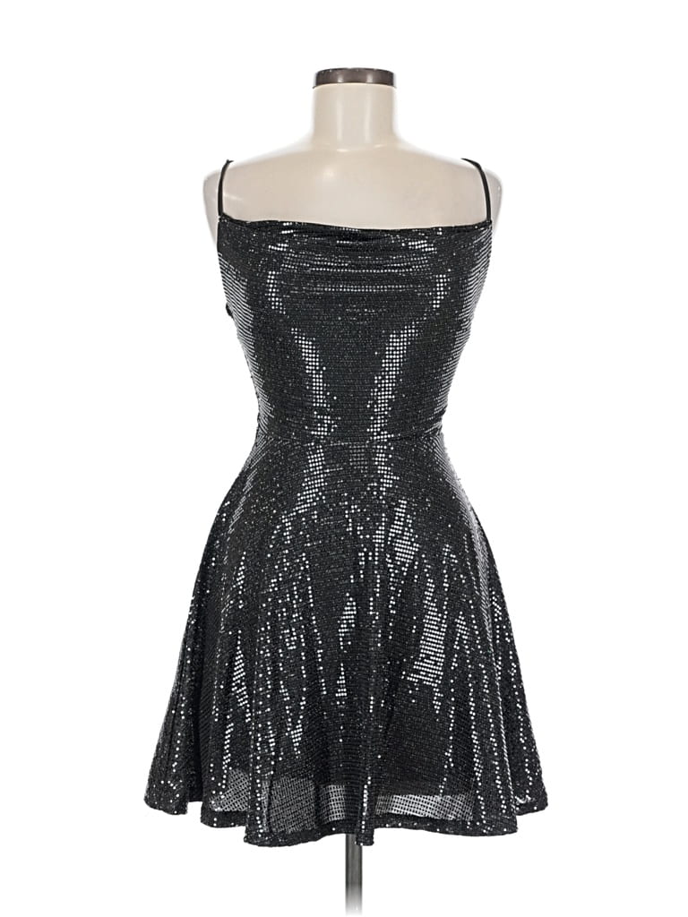 Pre-owned B Darlin Cocktail Dress In Black