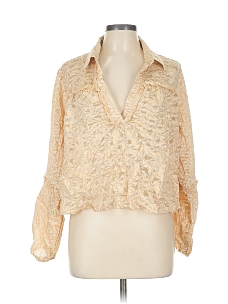Click to view more detailed imagery on our partner's website Pre-owned Solitaire 3/4 Sleeve Blouse In Gold