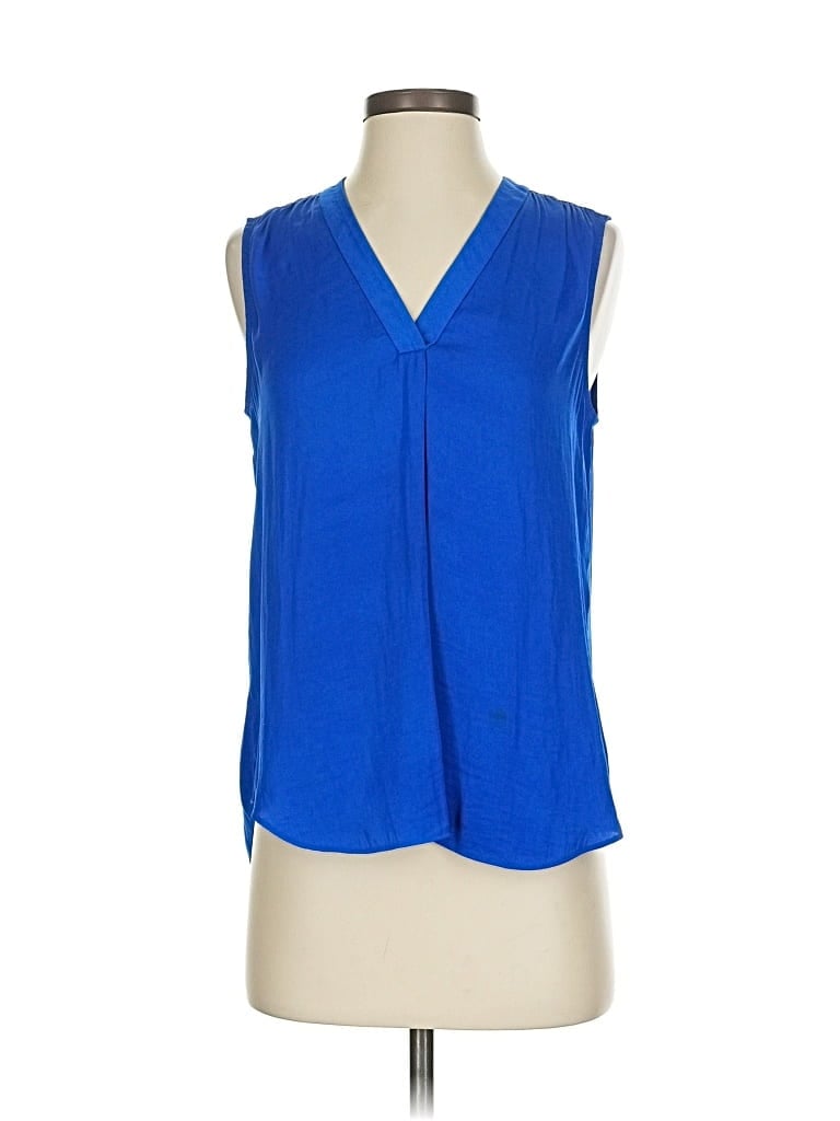 Pre-owned Vince Camuto Sleeveless Blouse In Blue