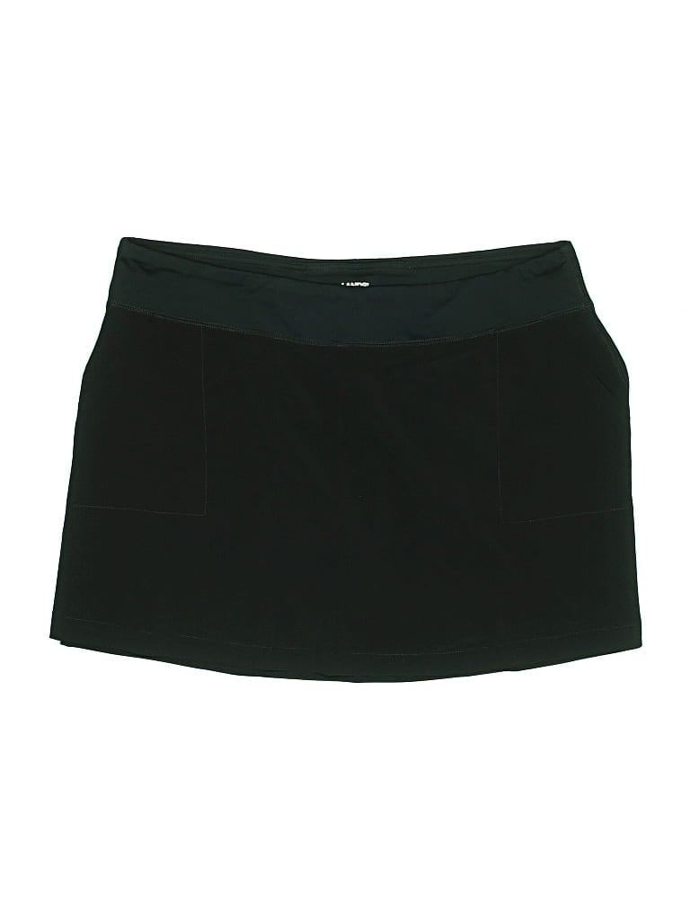 Click to view more detailed imagery on our partner's website Pre-owned Lands' End Skort In Black