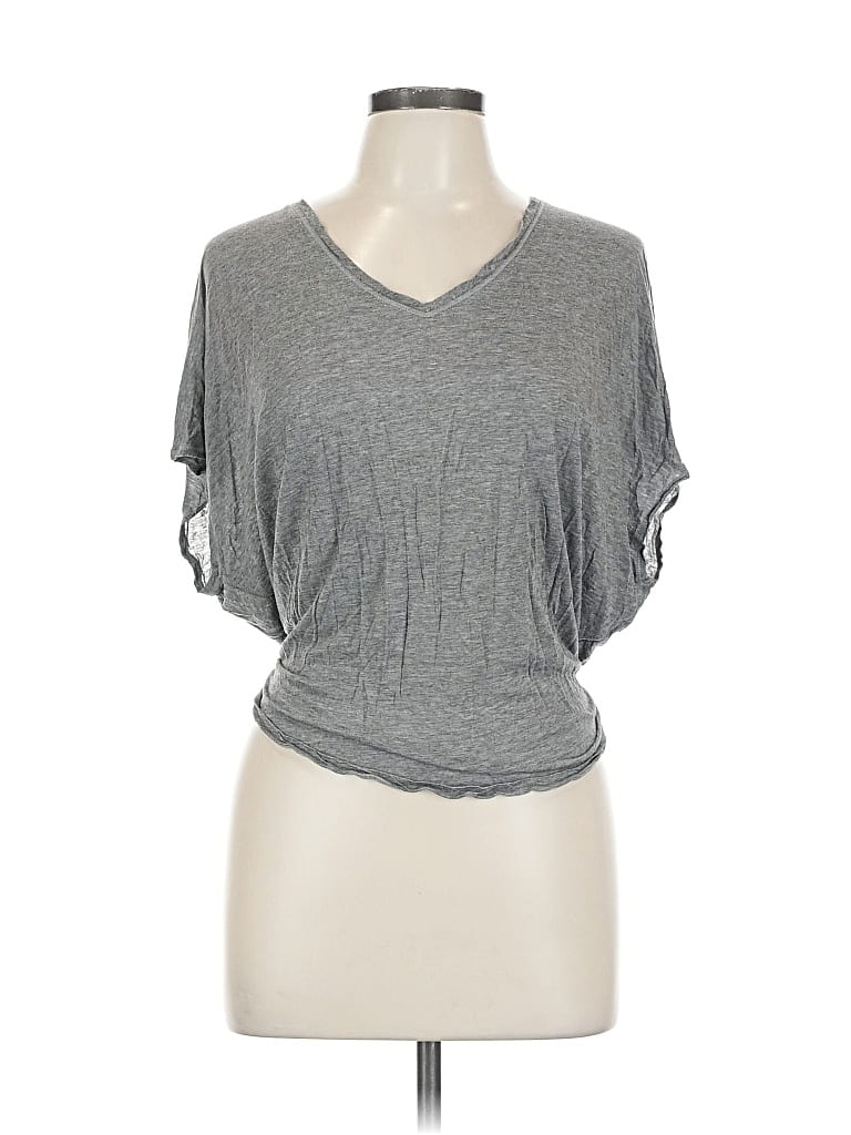 Pre-owned Lululemon Athletica Short Sleeve T-shirt In Gray