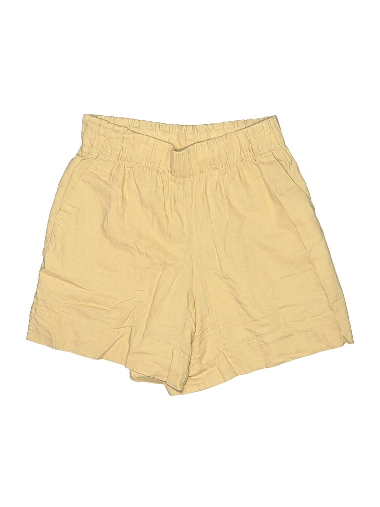 Pre-owned Gap Khaki Shorts In Yellow