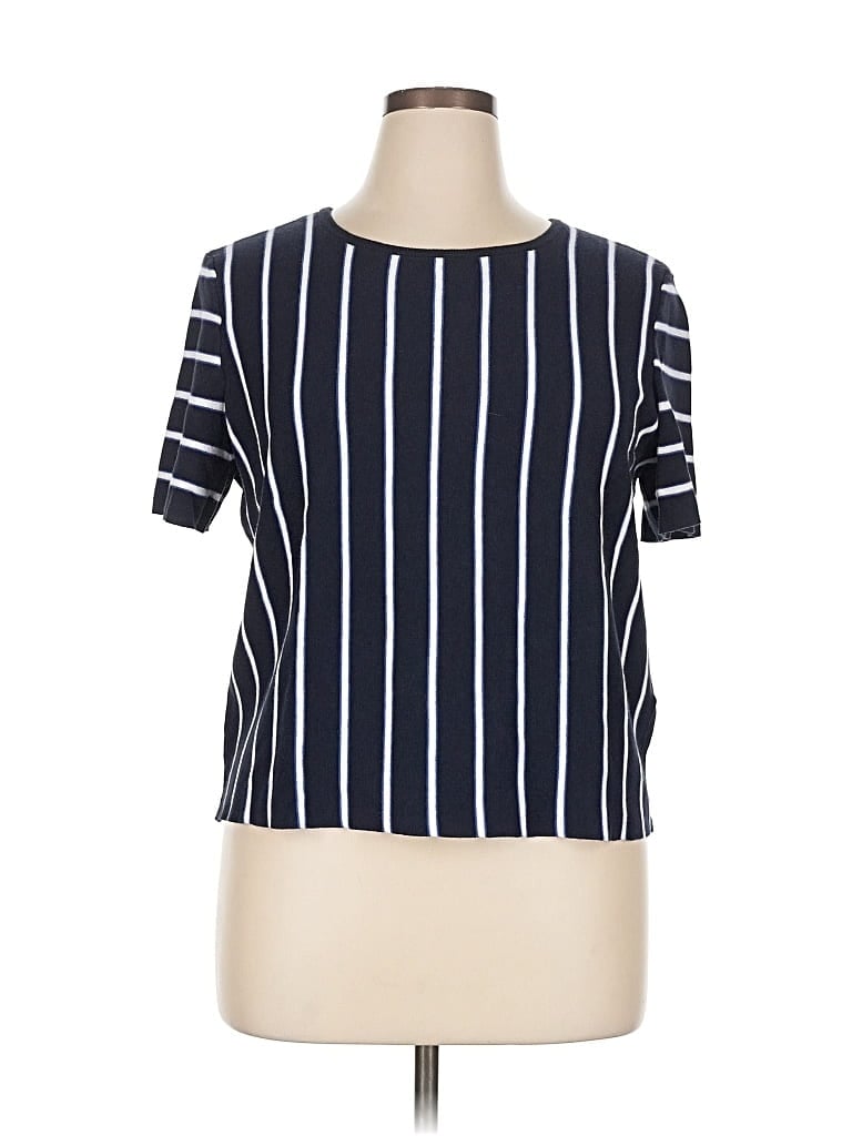 Click to view more detailed imagery on our partner's website Pre-owned Banana Republic Short Sleeve T-shirt In Blue