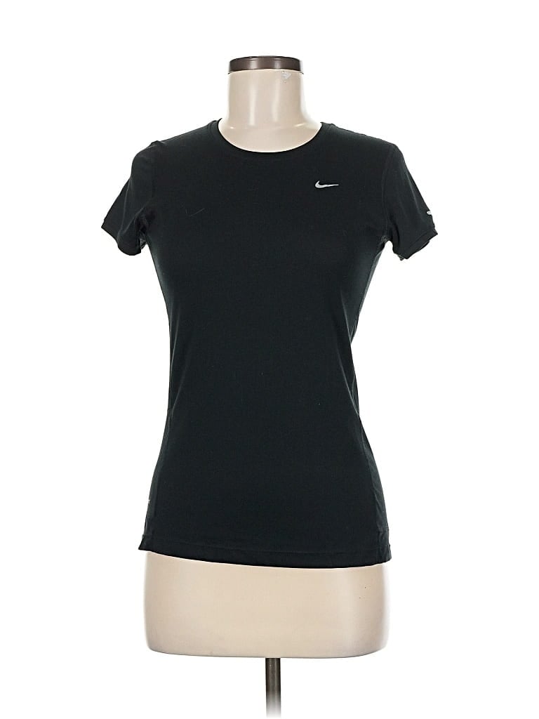 Pre-owned Nike Active T-shirt In Black