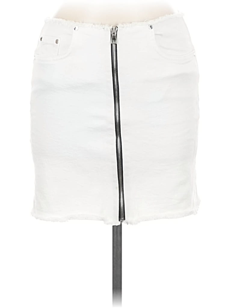 Click to view more detailed imagery on our partner's website Pre-owned Cotton Citizen Denim Skirt In White