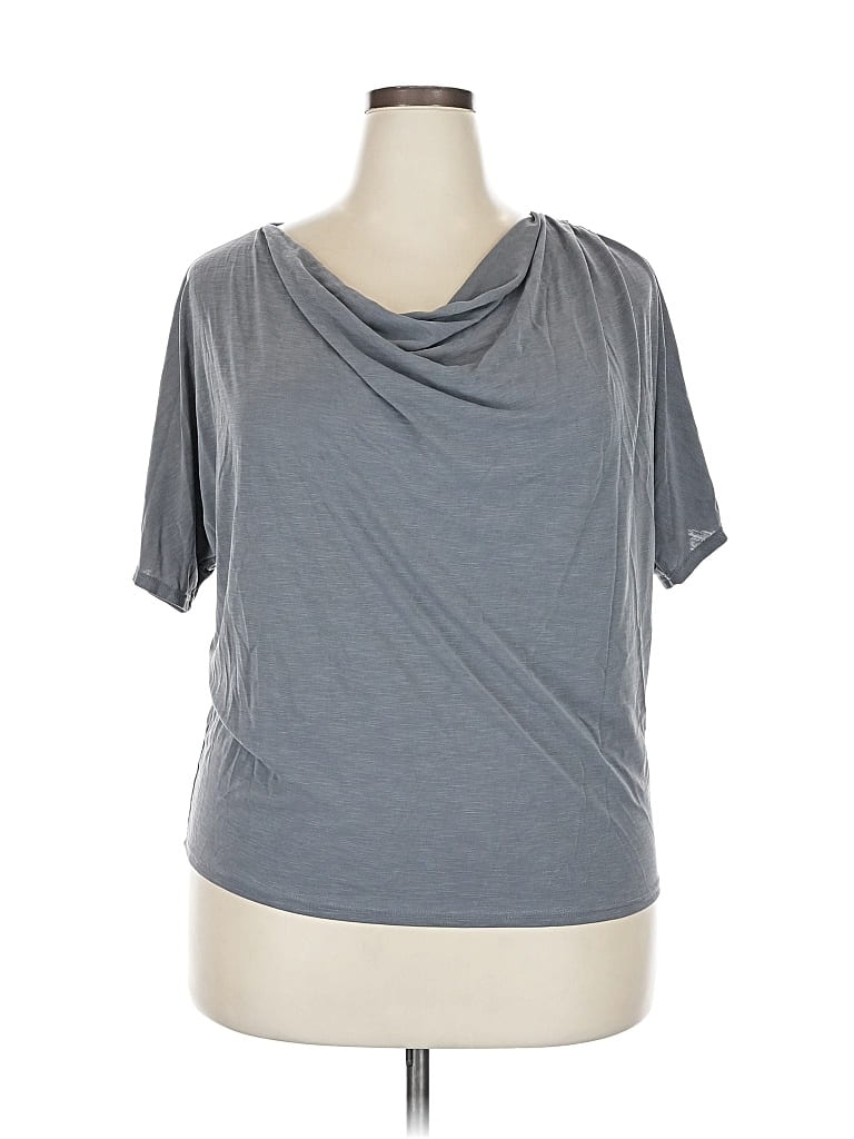 Pre-owned Green Envelope Short Sleeve T-shirt In Gray