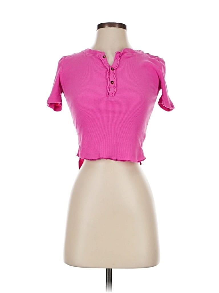 Click to view more detailed imagery on our partner's website Pre-owned Bdg Short Sleeve Top Pink Keyhole Neckline Tops