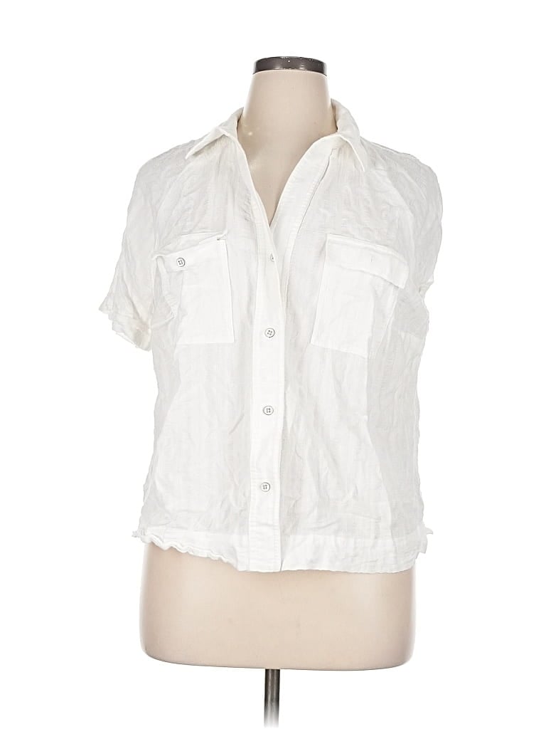 Click to view more detailed imagery on our partner's website Pre-owned Cabi Short Sleeve Blouse In White