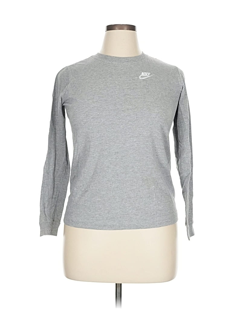 Click to view more detailed imagery on our partner's website Pre-owned Nike Long Sleeve Top Gray Crew Neck Tops