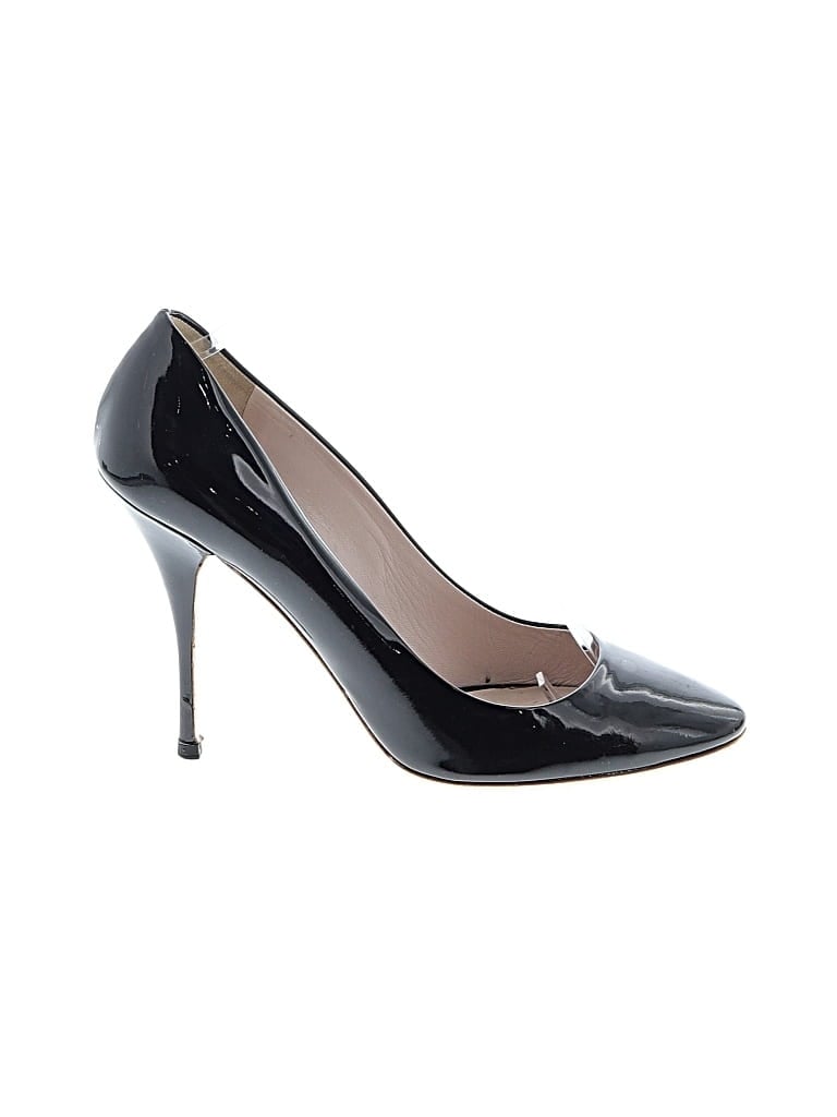 Click to view more detailed imagery on our partner's website Pre-owned Miu Miu Heels In Black