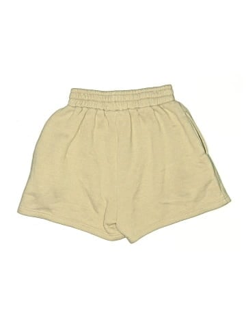 PrettyLittleThing Khaki Shorts (view 2)