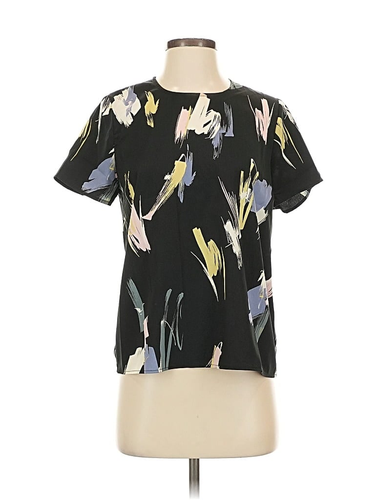 Click to view more detailed imagery on our partner's website Pre-owned Gilli Short Sleeve Blouse In Black
