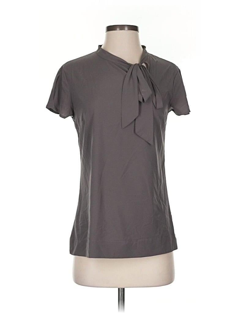 Pre-owned Noir Short Sleeve Blouse In Gray